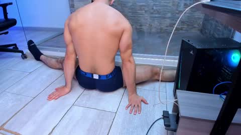 Cristobal Alzate online show from 02/28/25, 02:09