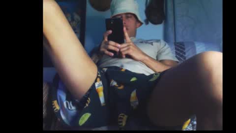 Snapshot of cristofer_dick5511 chatting on 09/12/25, 03:28 criistofer online show from 09/12/25, 03:28