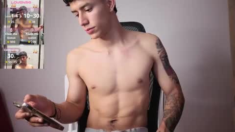 cristopher23  online show from 09/26/25, 10:08