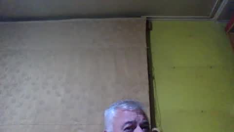 crmperez online show from 10/10/25, 02:10