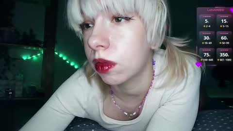 Snapshot of cruellagoth chatting on 02/10/25, 03:21 Cruella online show from 02/10/25, 03:21