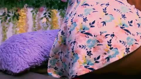 crysrus online show from 10/10/25, 12:31