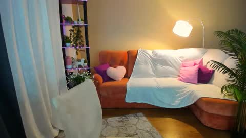 Anna online show from 09/20/25, 07:15