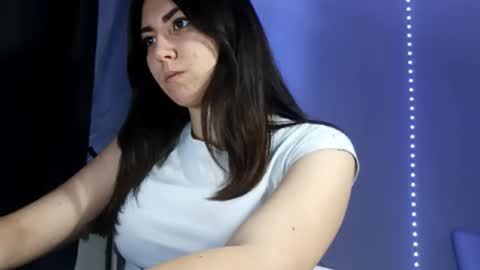 Alie online show from 11/26/25, 06:09