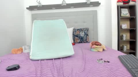 crystal_butterfly1 online show from 01/16/25, 05:33