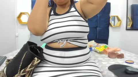 crystal_butterfly1 online show from 09/20/25, 12:39