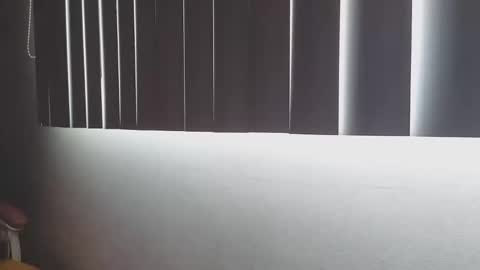 Snapshot of crystal_starx chatting on 10/21/25, 04:41 Crystal Blaze online show from 10/21/25, 04:41