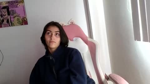 Snapshot of crystal_starx chatting on 11/13/25, 05:56 Crystal Blaze online show from 11/13/25, 05:56