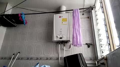 Snapshot of crystal_starx chatting on 11/20/25, 03:23 Crystal Blaze online show from 11/20/25, 03:23