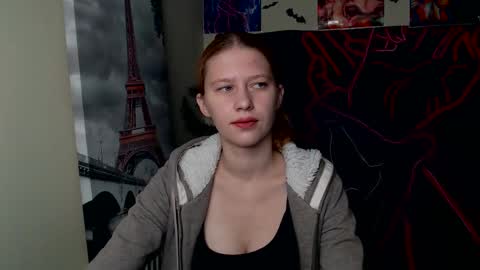 Snapshot of crystalgirl__ chatting on 10/14/25, 06:25 Stella online show from 10/14/25, 06:25