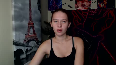 Snapshot of crystalgirl__ chatting on 10/15/25, 11:54 Stella online show from 10/15/25, 11:54