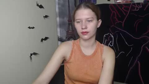 Snapshot of crystalgirl__ chatting on 11/08/25, 07:30 Stella online show from 11/08/25, 07:30