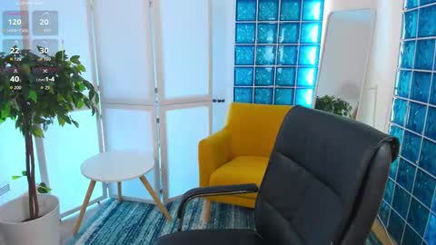 Mia online show from 11/09/25, 01:53