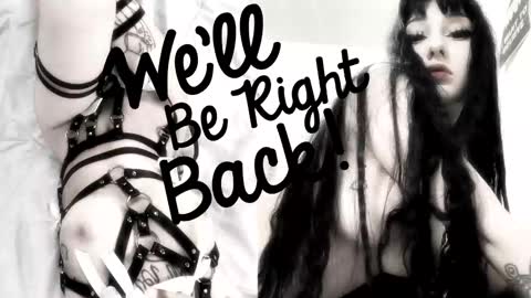 Sasha    Make me moan with patterns   good music here  online show from 11/03/25, 10:16