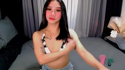 bea takashi  online show from 10/19/25, 12:28