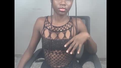 Snapshot of cum_ebony_xsecret chatting on 10/05/25, 06:45 sophie online show from 10/05/25, 06:45