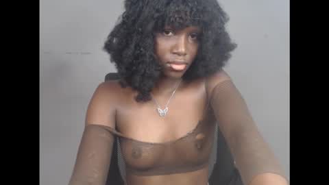 Snapshot of cum_ebony_xsecret chatting on 10/17/25, 07:11 sophie online show from 10/17/25, 07:11