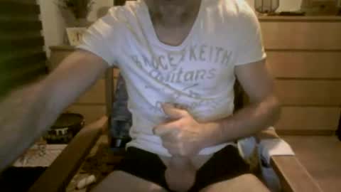Snapshot of cumbigdick311 chatting on 12/29/24, 10:57 cumbigdick311 online show from 12/29/24, 10:57