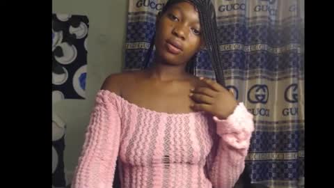 cumebony_petit online show from 10/13/25, 08:31