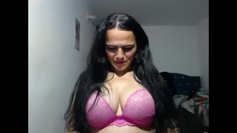 Snapshot of cumeva69 chatting on 01/12/25, 11:58 cumEva69 online show from 01/12/25, 11:58
