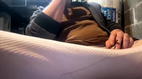 Snapshot of cumfacialxxx chatting on 12/01/24, 04:29 cumfacialxxx online show from 12/01/24, 04:29