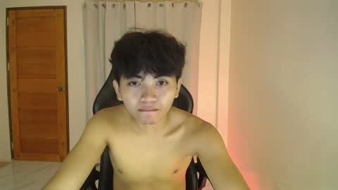 Snapshot of cummingyu chatting on 01/13/25, 11:41 cummingyu online show from 01/13/25, 11:41