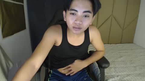 Snapshot of cummingyu chatting on 03/02/25, 12:11 cummingyu online show from 03/02/25, 12:11