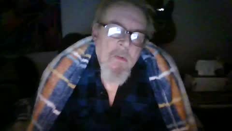 Snapshot of cunnibob chatting on 02/05/25, 11:34 cunnibob online show from 02/05/25, 11:34