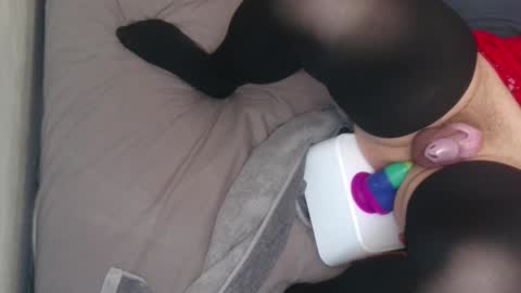 Snapshot of cupchino chatting on 01/12/25, 01:42 Kupchino online show from 01/12/25, 01:42