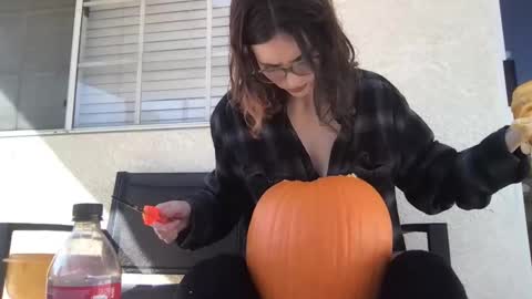 Cupid online show from 10/22/25, 06:40