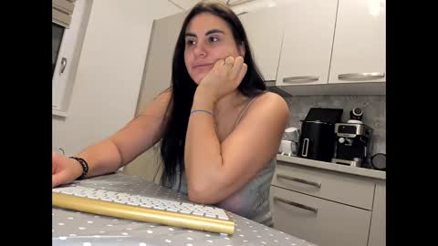 maria  alex online show from 10/07/25, 10:07