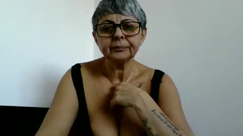 Snapshot of cuplu4346529860 chatting on 01/07/25, 01:14 couple online show from 01/07/25, 01:14