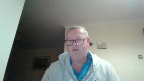 Snapshot of curiousax77 chatting on 12/29/24, 08:22 curiousax77 online show from 12/29/24, 08:22