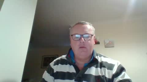 Snapshot of curiousax77 chatting on 01/11/25, 09:04 curiousax77 online show from 01/11/25, 09:04