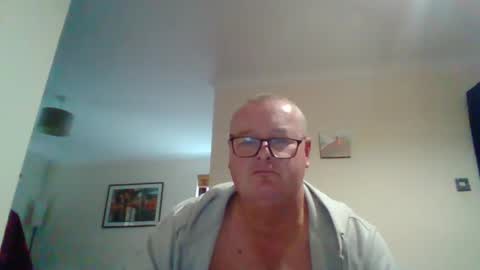 Snapshot of curiousax77 chatting on 01/27/25, 01:19 curiousax77 online show from 01/27/25, 01:19
