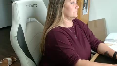 Snapshot of curiouscouple3143 chatting on 01/30/25, 07:04 curious couple online show from 01/30/25, 07:04