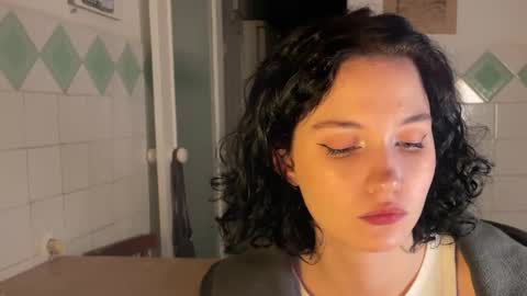 Mary online show from 09/25/25, 08:34