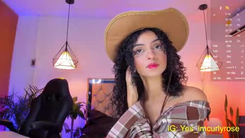 Snapshot of curlyrose_ chatting on 09/30/25, 08:14 Rose online show from 09/30/25, 08:14