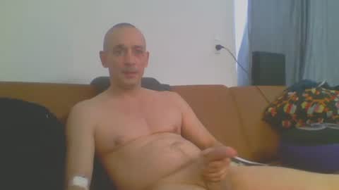 Snapshot of curvedcoxxs chatting on 09/17/25, 03:14 curvedcoxxs online show from 09/17/25, 03:14