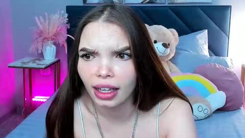 Snapshot of curvy_dynamite chatting on 10/13/25, 01:05 Sammy online show from 10/13/25, 01:05