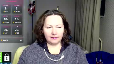 Snapshot of curvy_girlz chatting on 10/20/25, 04:40 curvy_girlz online show from 10/20/25, 04:40