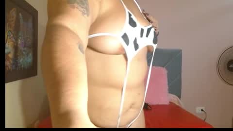 Snapshot of curvybeauty_ chatting on 09/30/25, 12:54 HANNA online show from 09/30/25, 12:54
