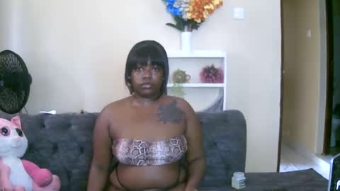 Snapshot of curvyebony1 chatting on 01/08/25, 08:38 curtis online show from 01/08/25, 08:38