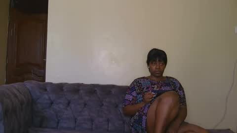Snapshot of curvyebony1 chatting on 01/31/25, 12:29 curtis online show from 01/31/25, 12:29