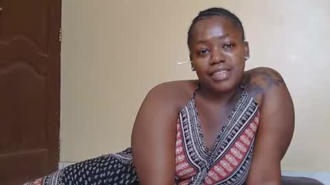 Snapshot of curvyebony1 chatting on 02/27/25, 12:23 curtis online show from 02/27/25, 12:23
