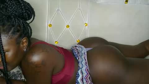 Snapshot of curvyebony1 chatting on 09/10/25, 01:16 curtis online show from 09/10/25, 01:16