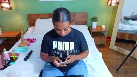 Danna online show from 10/19/25, 12:28