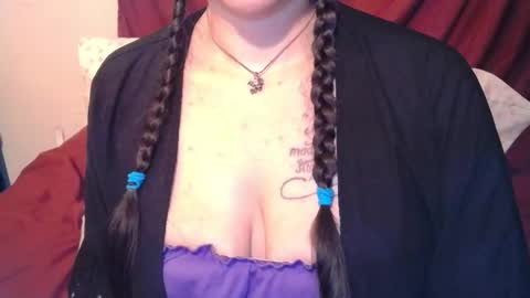 Snapshot of curvygamerceline chatting on 10/14/25, 03:18 Celine Fawe online show from 10/14/25, 03:18