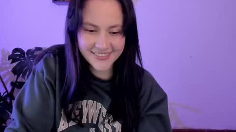 Vivi  online show from 11/09/25, 04:00