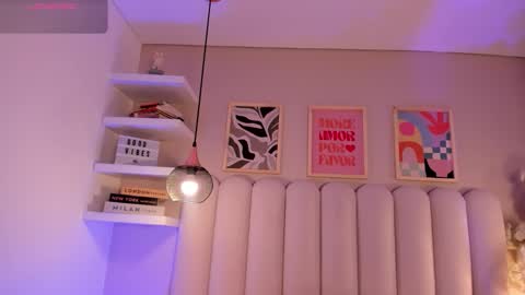 Amber  online show from 10/18/25, 07:36